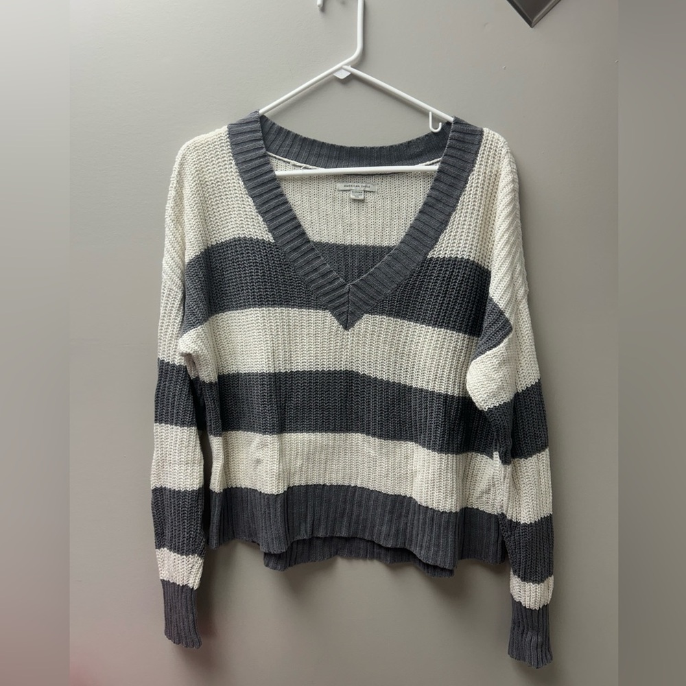 American Eagle Women’s Oversized Grey and White Striped V-Neck Knit Sweater